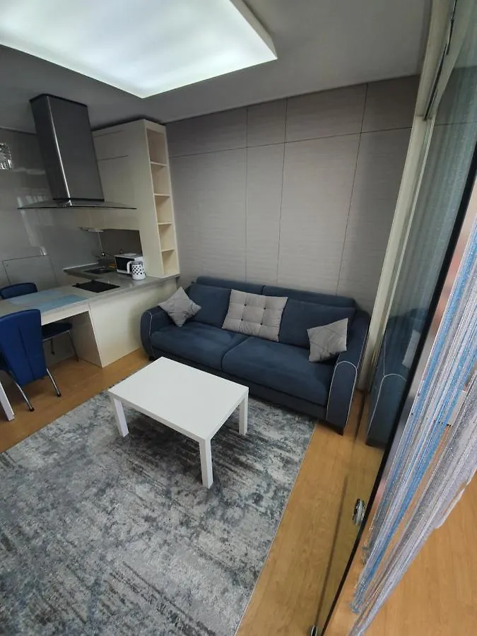 Apartment Апартаменты В Жк Хайвил
